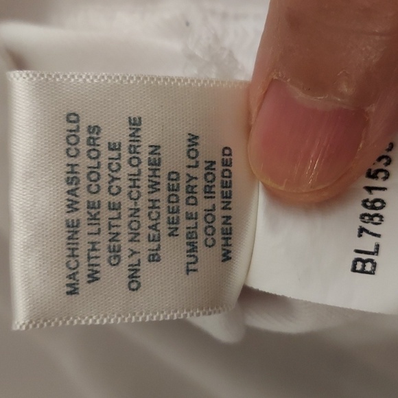 BLAIR White Short Sleeve Asymmetrical Tee Top - Picture 9 of 9